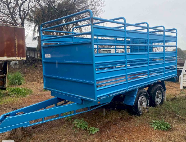 Custom Made  7x13 ft stock Trailer & Crate