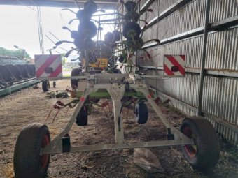 Claas Volto 1320 T Tedder Rake