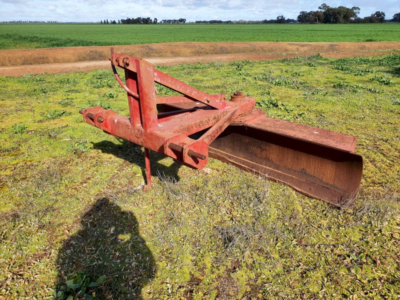 Jarrett three point linkage blade | Farm Tender