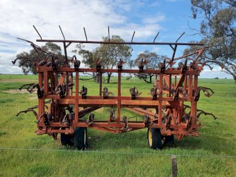 40Ft New Holland 3030 Bar