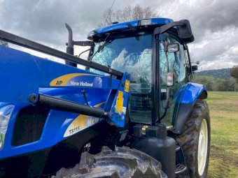 2006 New Holland TS115A with Challenge Loader