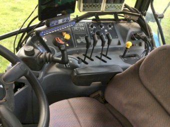2000 New Holland TM165 Tractor