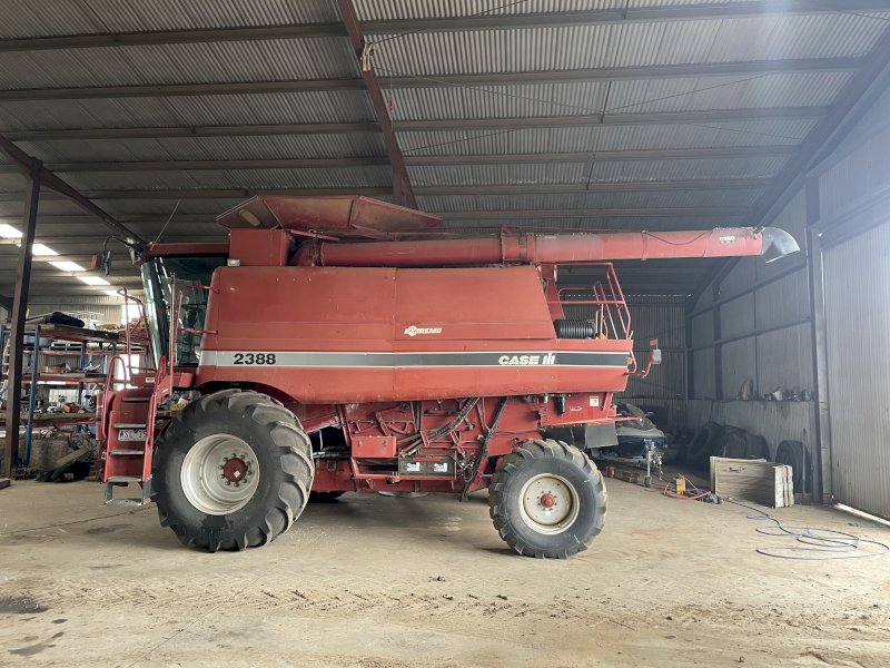 2006 Case IH 2388 Extreme Header With 36ft Front