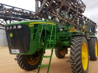 2009 John Deere 4930 Self Propelled Sprayer