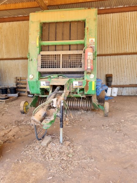 Under Auction - (A194) John Deere 467 Round Baler 
