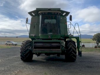 John Deere 9600 Header and Front