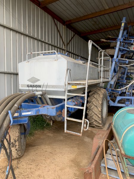 Under Auction - (A210) 40' Gason 1850 Airseeder 