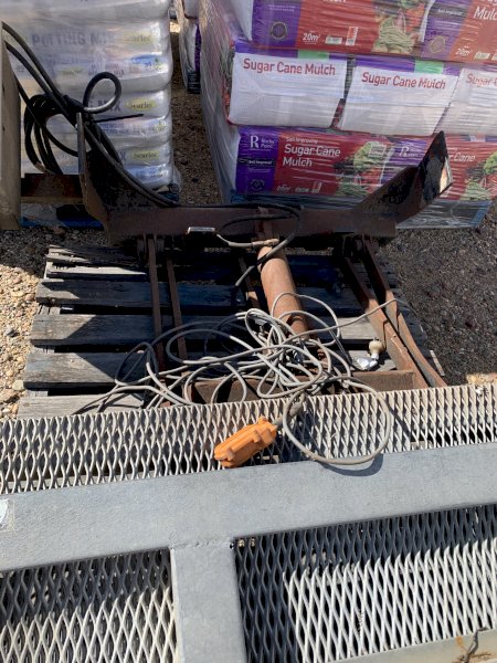 Tieman industries Hydraulic / Electric Tailgate Lifter Small Truck