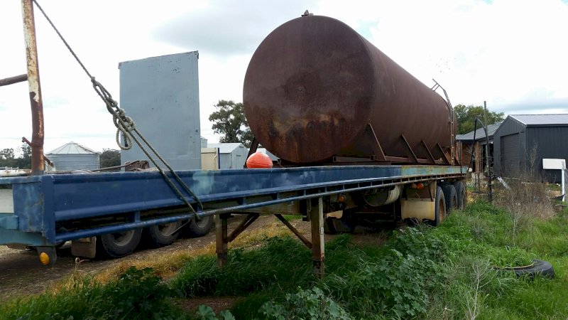 40ft Fruehauf Flat Top Trailer with Water Tank