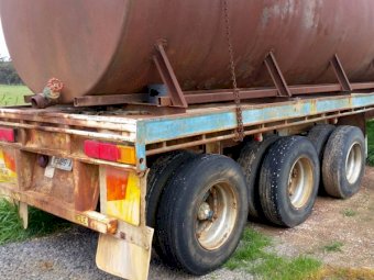 40ft Fruehauf Flat Top Trailer with Water Tank