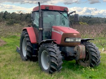 2007 McCormick CX105 Tractor