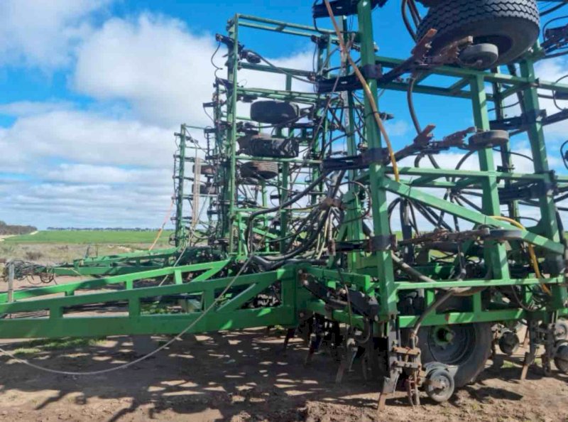 50' DBS Airseeder Bar