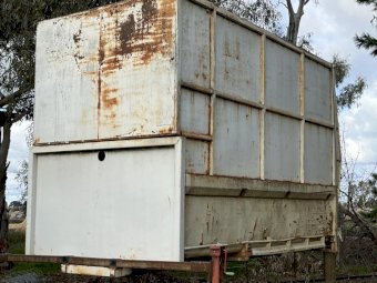 2001 Freightliner Century Class