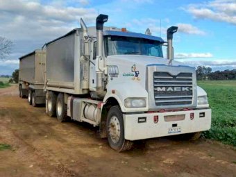 2013 Mack Trident Tipper