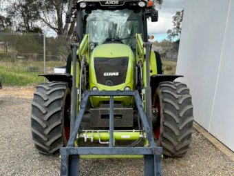 2012 Claas 330 AXOS Tractor with FEL and Bucket
