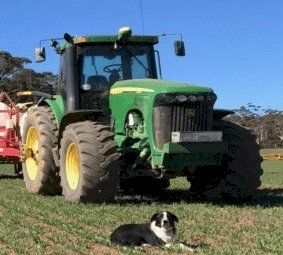 John Deere 8220 Tractor