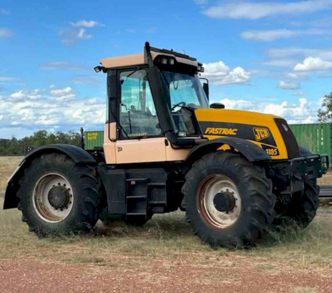 JCB Fastrac 3185