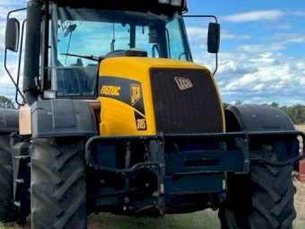 JCB Fastrac 3185