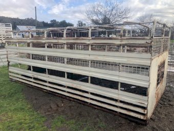 Stock Crate 17 ft x 7ft 6