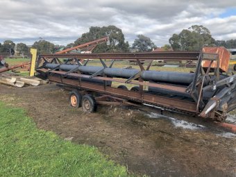 MacDon 25 foot Windrower Front