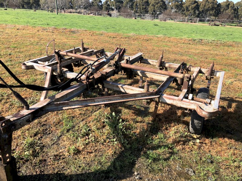 Chisel Plough Farm Tender