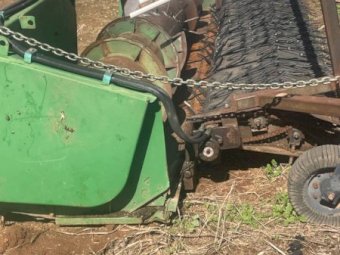 John Deere Canola Pickup Front