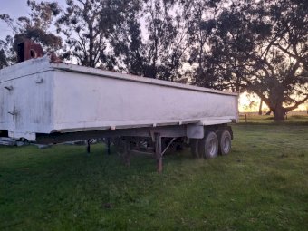 Under Auction - (A195) 1975 McGrath Bogey Axle Gravel Tipper 