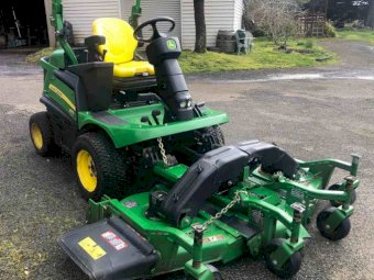 John Deere 1570  Mower with 72