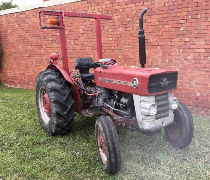 Massey Ferguson 135