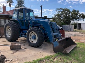Ford TW5 Tractor With FEL