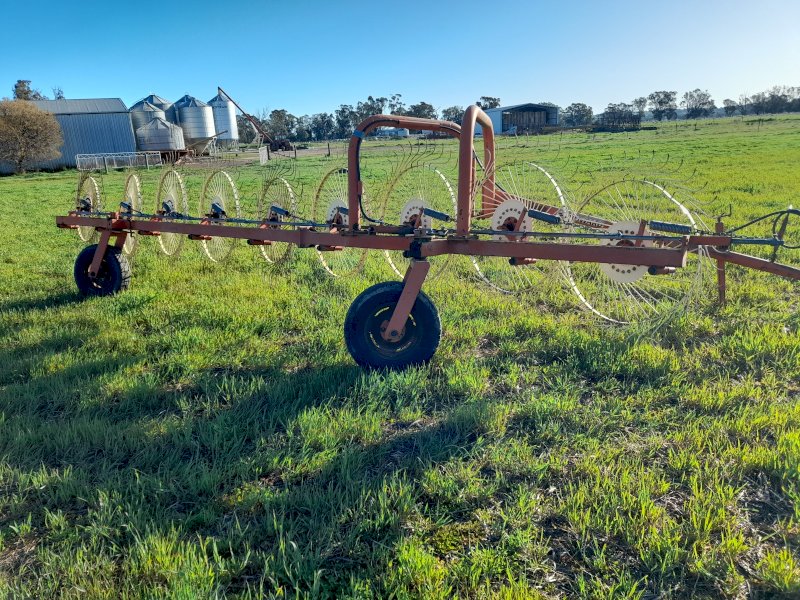 Howard 9 Wheel Hay Rake