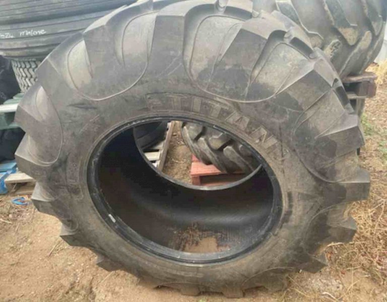 21L-28 Windrower Tyre