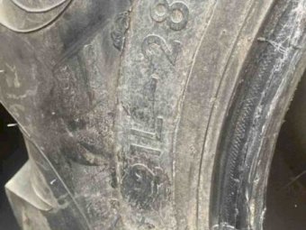 21L-28 Windrower Tyre