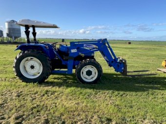 2008 New Holland TT75 Tractor With FEL