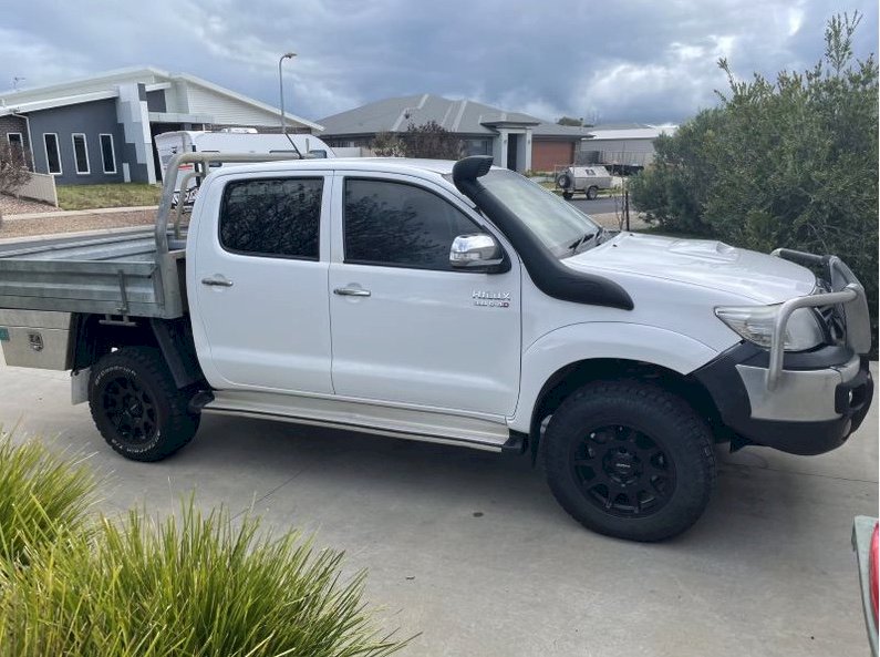 2015 Toyota SR5 Hilux 4X4 Dual Cab Ute
