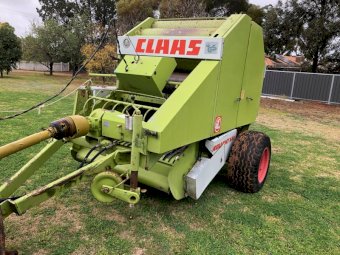 Claas Rollant 44S Round Baler