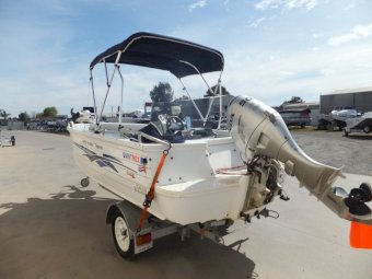 2004 QUINTREX 445 HORNET TROPHY,HONDA 50 HP 4 STROKE OUTBOARD.MACKAY TRAILER.