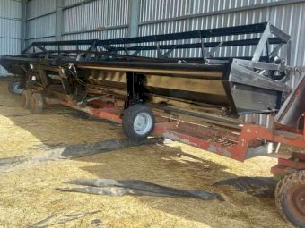 39' Macdon 960 Draper Front