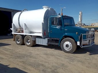 1996 Freightliner FL80 with 15,000L Tanker