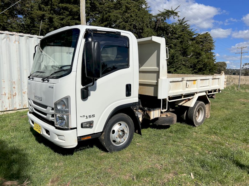 2017 Isuzu Tipper NPR Tipper Truck