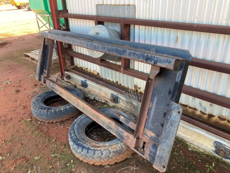 Countrywide Pickup Front Adapter