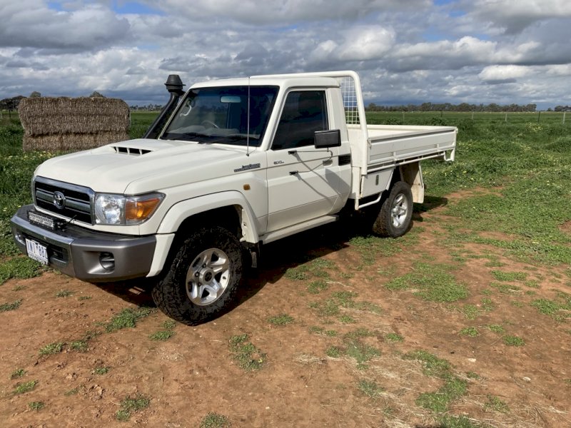 2018 Toyota GXL Landcruiser