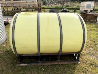 Yellow 4500 lt Spray Tank