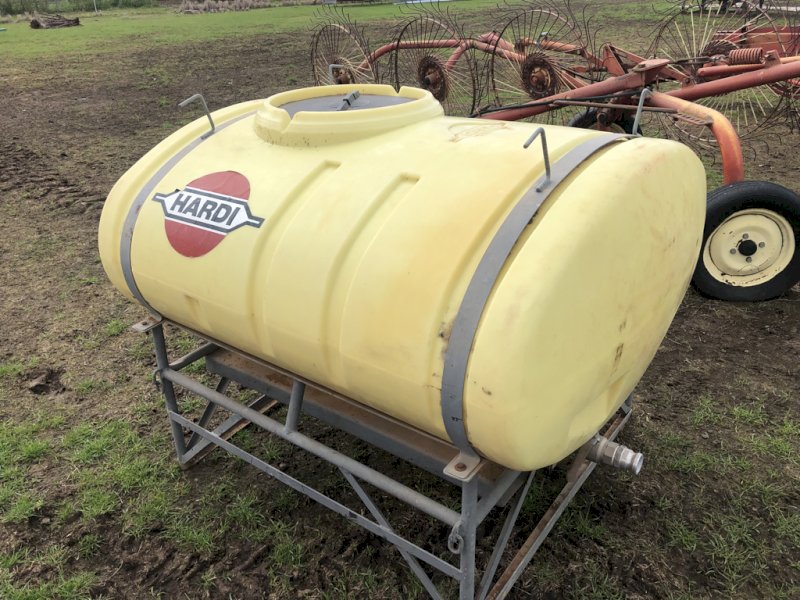Hardi 1000 lt Tank