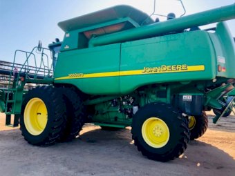 John Deere 9660 STS Header with Front