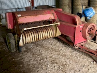 New Holland 281 Small Square Baler