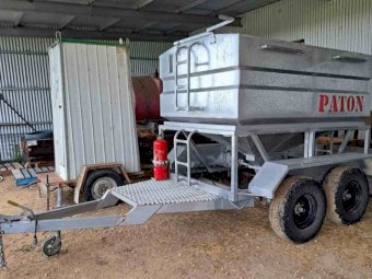 2017 Dual Axle Paton Feeder