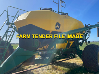 WANTED John Deere 1910 Tow Between Air Cart