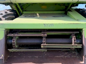 Under Auction - (A199) 1997 Claas Mega 204 Header With 30Ft Front 