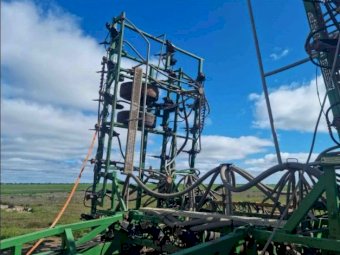 50' DBS Airseeder Bar